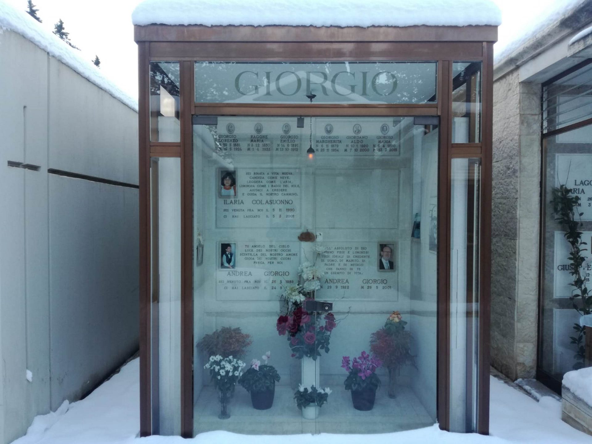 Andrea%20Giorgio%27s%20tomb%2C%20Altamura%20%281%29.jpeg